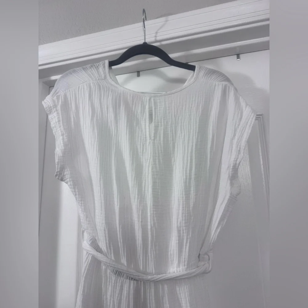 Magaschoni White V-Neck Dress - Picture 7 of 10